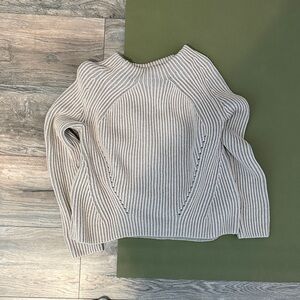 Athleta Gray and Cream Ribbed Sweater